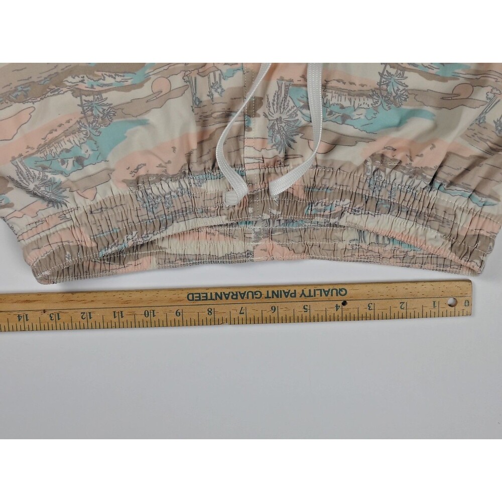Chubbies Swim Trunks Men's M 5.5" Inseam Island Print Lined Swim Shorts - Picture 7 of 11